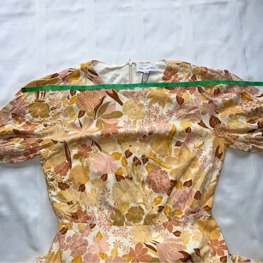 ***NWT*** Lost & Wander Multi colored Floral Women's Dress - Picture 10 of 16